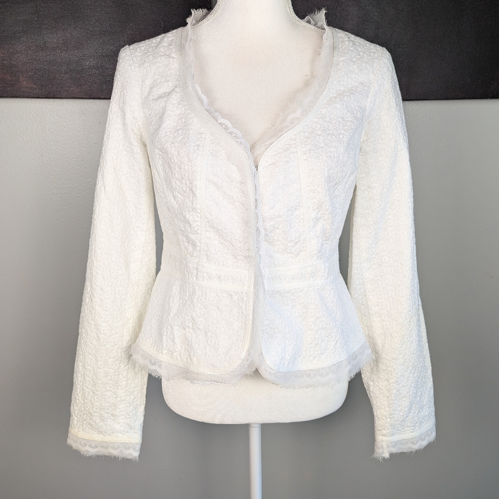 White embroidered cotton and lace blazer